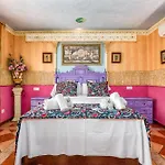 La Casa Del Maestro