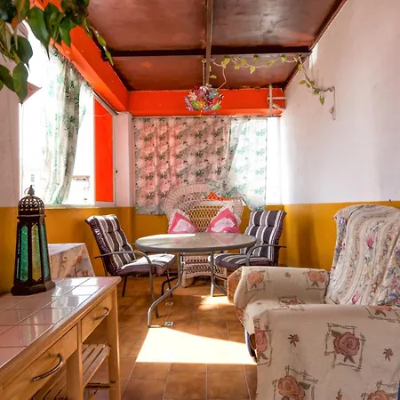 La Casa Del Maestro *