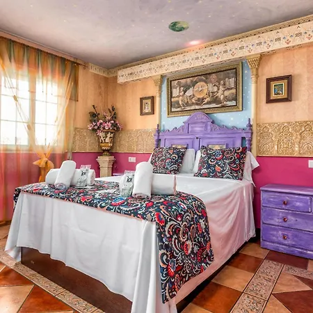 La Casa Del Maestro *